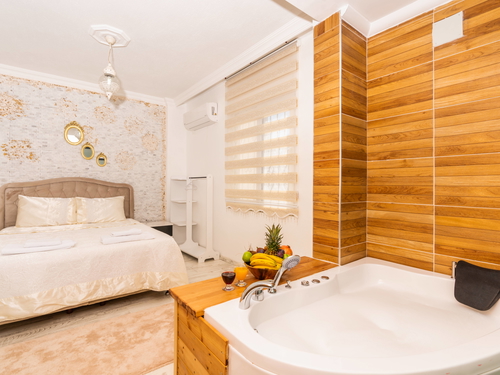  gece  -  Kasım
  | Kalkan Ulugöl'de Isıtmalı Kapalı Havuzlu Romantik Villa Tatili